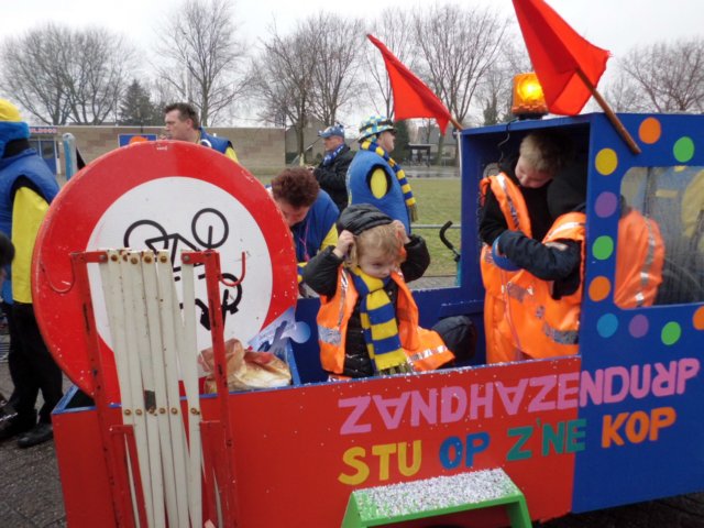 carnaval2012kepkes140.jpg