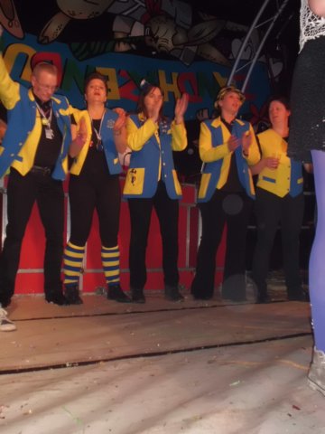 carnaval2012kepkes357.jpg