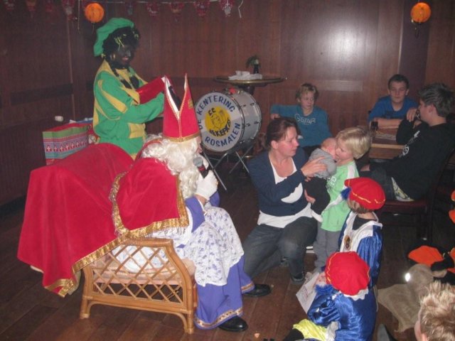 sinterklaasbijdekepkes2010030.jpg