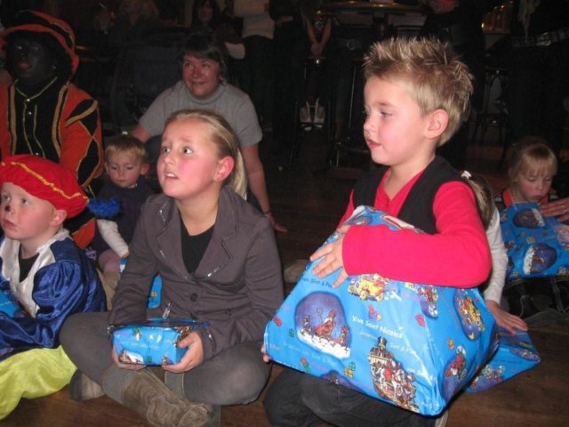sinterklaasbijdekepkes2010039.jpg